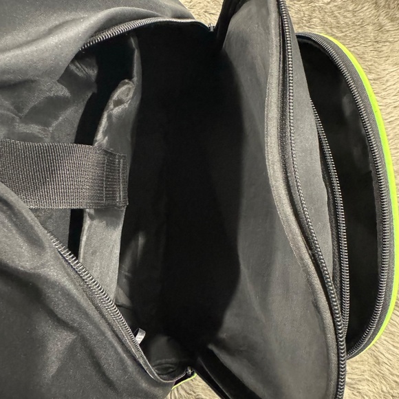 Lamborghini Backpack - Picture 5 of 7